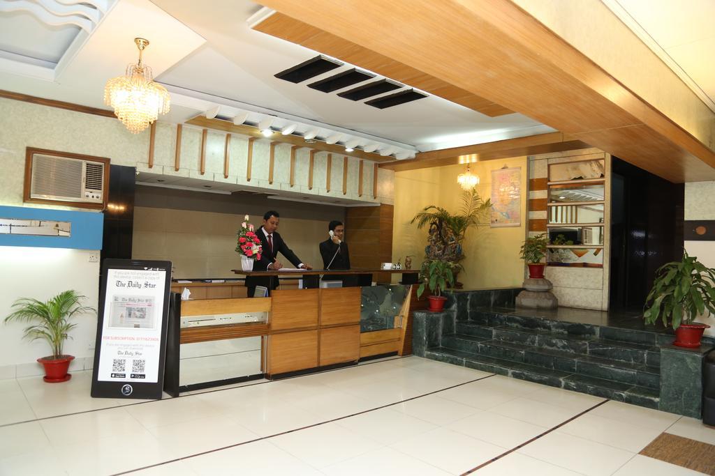 Hotel Golden Deer Дакка Екстер'єр фото